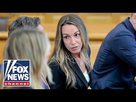 You are currently viewing ‘BAD LOOK’: Karen Read allegedly photographed getting close to her lawyer