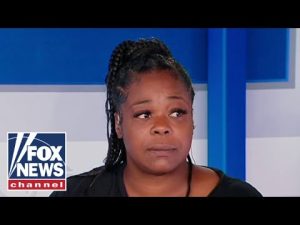 Read more about the article Outraged Chicago mother whose son was murdered sends message to Dems