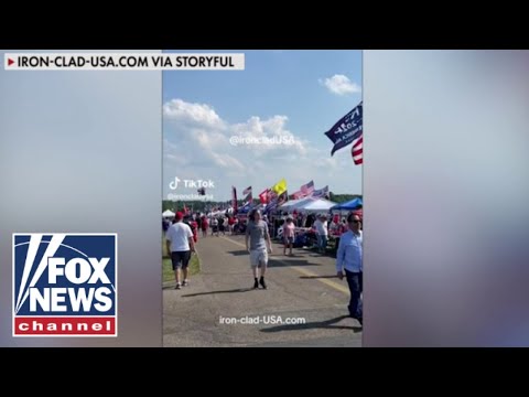 You are currently viewing Chilling new video shows Trump shooter walking around rally