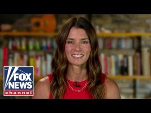 Read more about the article Danica Patrick backs Trump, says she’ll be voting for the first time