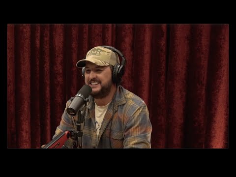 Read more about the article Joe Rogan Experience #2216 – Luke Bryan