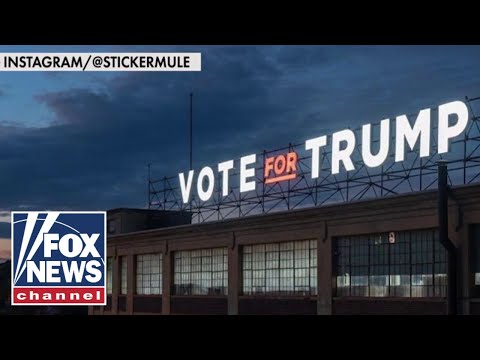 Read more about the article Giant Trump sign triggers lawsuit by Democrat mayor