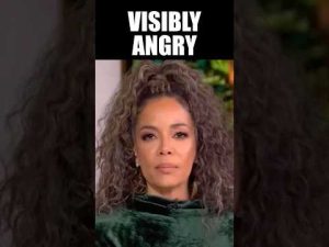 Read more about the article ‘The View’s’ Sunny Hostin’s Producer Forces Her to Correct Lie