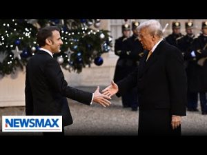 Read more about the article Trump meets with French President Macron