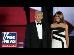 Read more about the article President Trump and first lady host National Governors Association dinner