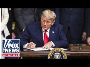 Read more about the article WATCH LIVE: Trump signs executive order banning biological males from women’s sports in schools