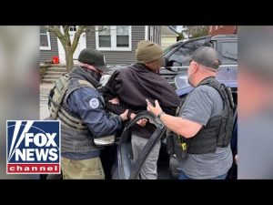 Read more about the article Homan ‘BRINGS HELL’ to sanctuary city, launching massive ICE raid
