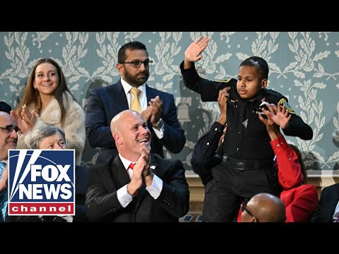 Read more about the article Trump honors 13-year-old cancer survivor who dreams of being a police officer