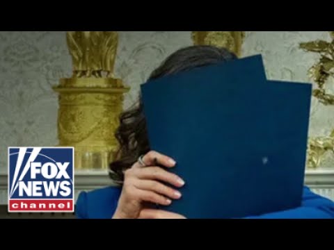 You are currently viewing SAY CHEESE: Gov. Whitmer appears to hide from cameras at White House